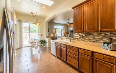 Eat in Area overlooks Back Yard & Pool
