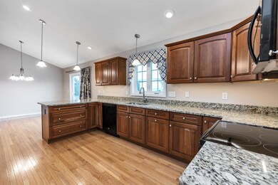 13 Wickford Ln unit 60, Hudson, NH 03051 - photo 7