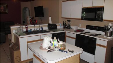 Kitchen with Island that has electric!