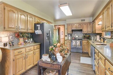 1313 NW Porter Dr, Blue Springs, MO 64015 - photo 6