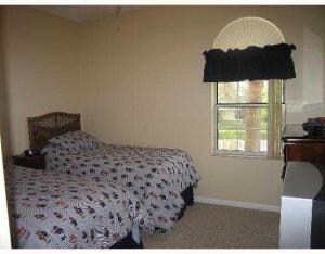 236 Cypress Point Dr unit 236, Palm Beach Gardens, FL 33418 - photo 7