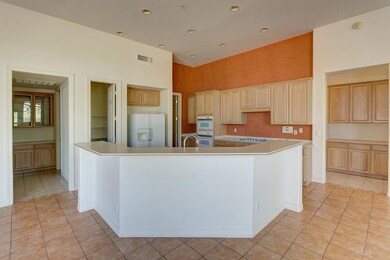 6305 E Dusty Coyote Cir-large-012-24-Kit
