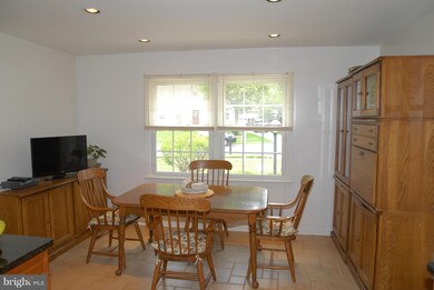 4005 Cool Brooke Way, Alexandria, VA 22306 - photo 6