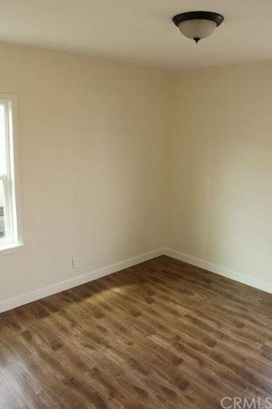 1617 W Poplar St, Compton, CA 90220 - photo 2