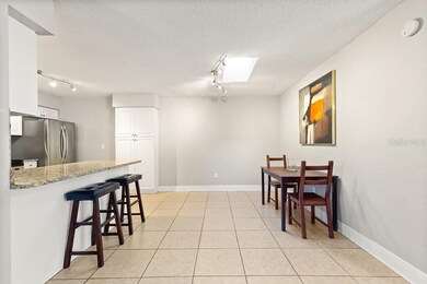 SPACIOUS DINING AREA