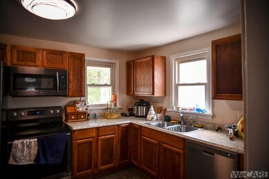 607 W Sycamore St, Columbus Grove, OH 45830 - photo 2