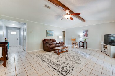 621 N Fairview Cir, Alvin, TX 77511 - photo 7