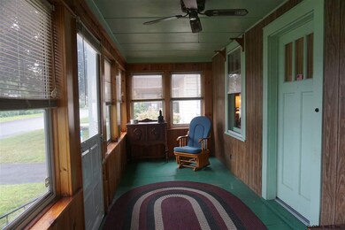 2720 Augustine Ave, Schenectady, NY 12306 - photo 4