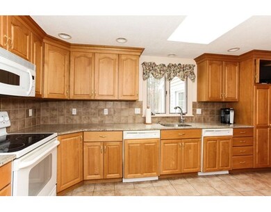 18 Exeter Way, Andover, MA 01810 - photo 2