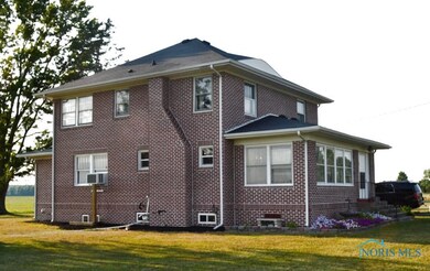 10802 Farmer Mark Rd, Mark Center, OH 43536 - photo 2