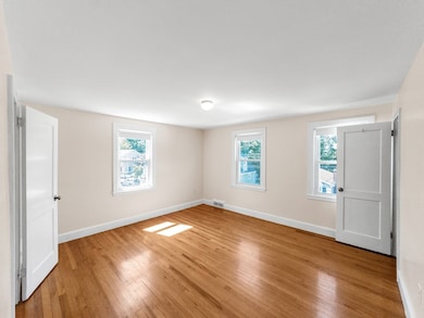 34 Bateman St unit 2, Roslindale, MA 02131 - photo 5