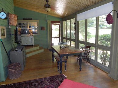 126 Doran Dr, Shavertown, PA 18708 - photo 4