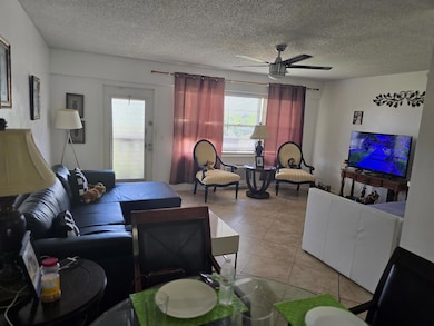 41 Brighton Dr unit A, Boca Raton, FL 33434 - photo 4