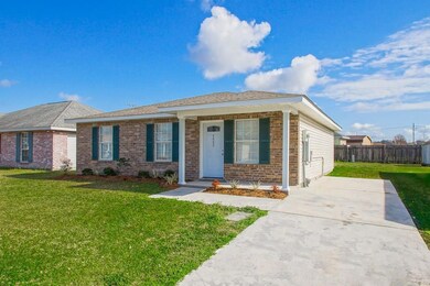 4605 Bayou Des Familles Dr, Marrero, LA 70072 - photo 2
