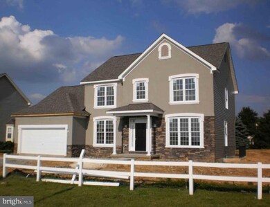 984 Shannon Dr N, Greencastle, PA 17225 - photo 3