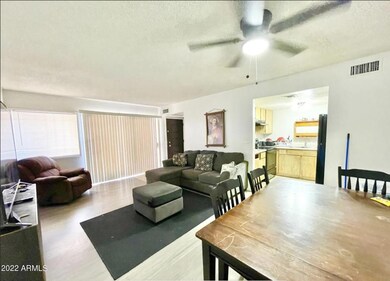 2806 N 43rd Ave unit C, Phoenix, AZ 85009 - photo 3