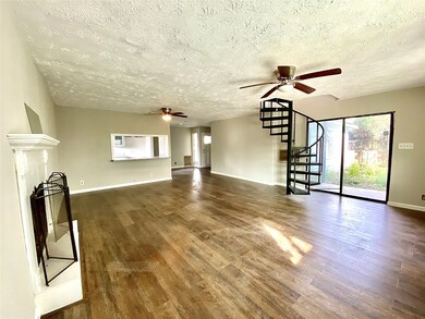 10502 Members Dr, Houston, TX 77089 - photo 6