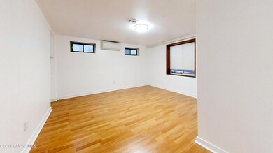 4210-N-Stevens-St-Unit-1B-Unfurnished (1