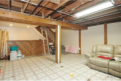 108 Mora Rd, Carpentersville, IL 60110 - photo 4