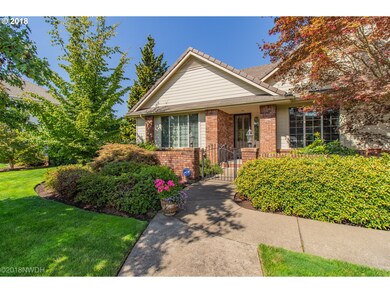 2263 Lakeview Dr, Eugene, OR 97408 - photo 2