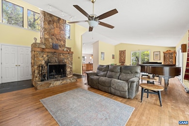 1880 N Pantops Dr, Charlottesville, VA 22911 - photo 2