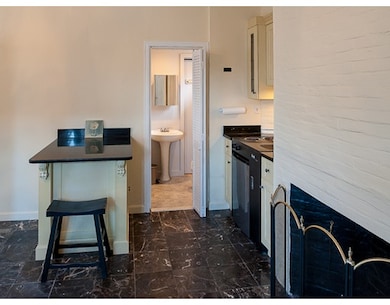 218 Washington St unit 2, Marblehead, MA 01945 - photo 4