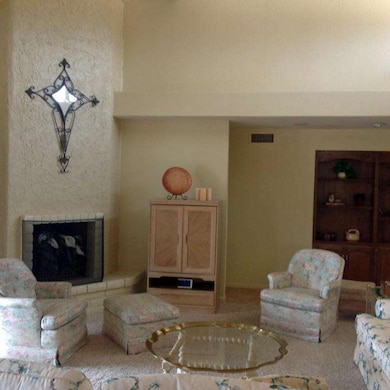 Living room 1