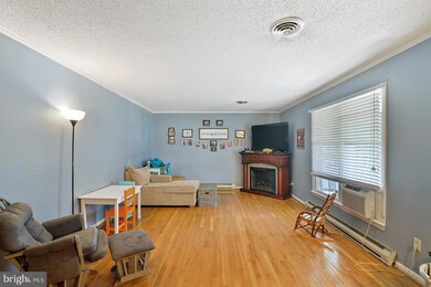 19 Crown Cir, Dover, DE 19901 - photo 4