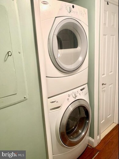 8601 Sacramento Dr unit A, Alexandria, VA 22309 - photo 3