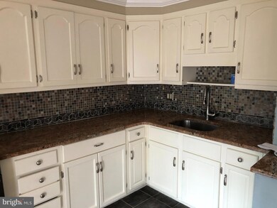 2402 Stoneybrook Ln, Drexel Hill, PA 19026 - photo 6