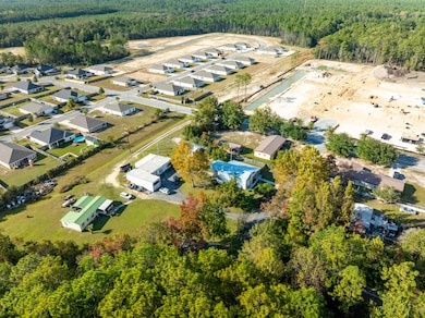 176 Bourbon St, Freeport, FL 32439 - photo 2