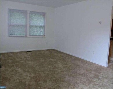 24 Fireside Ct, Willingboro, NJ 08046 - photo 3