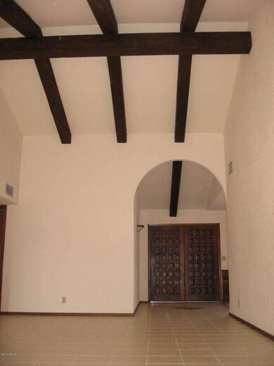 Beams & Arches Provide Personality