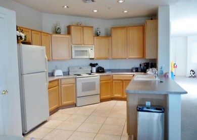 Eat-in Kitchen