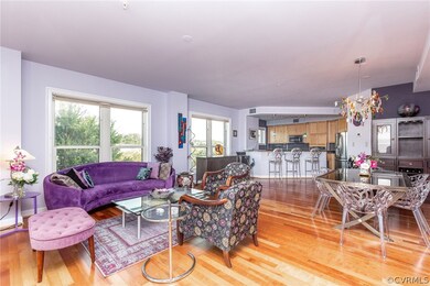 Bright, Open Concept Living Rm, Dining Rm, and Kit