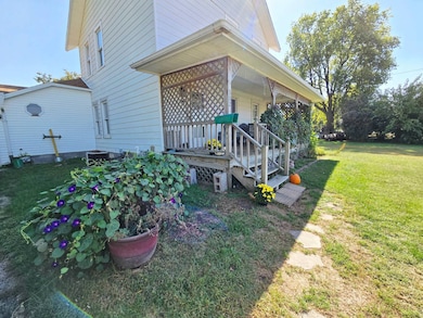 302 West St, North Henderson, IL 61466 - photo 3