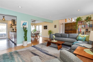 18 Riverside Dr, Riverside, RI 02915 - photo 6