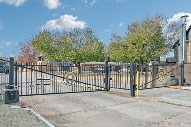 14435 N Pennsylvania Ave unit 28D, Oklahoma City, OK 73134 - photo 3