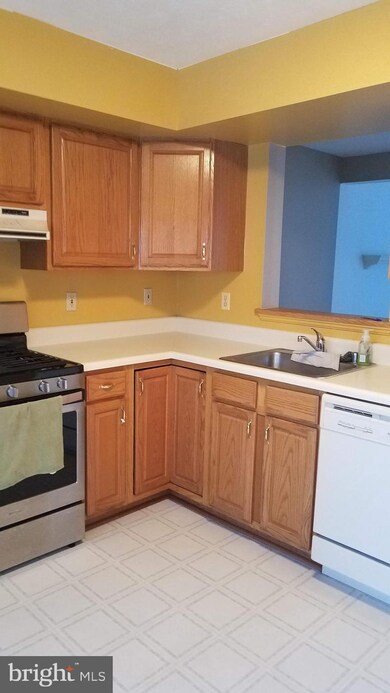 6354 Jacobs Ct, Sykesville, MD 21784 - photo 3