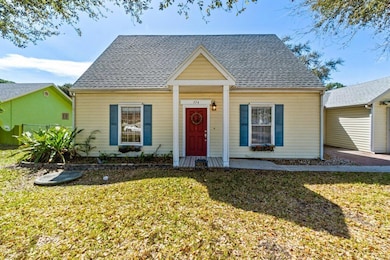 774 NW Airoso Blvd, Port Saint Lucie, FL 34983 - photo 2