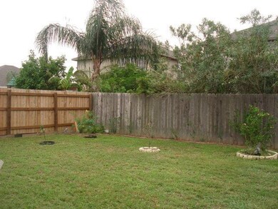 2016 Katherine Ave, Edinburg, TX 78539 - photo 2