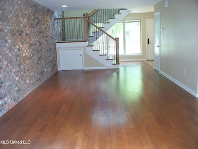 527 Front Beach Dr, Ocean Springs, MS 39564 - photo 6