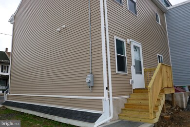 1409 Centre St unit 11, Ashland, PA 17921 - photo 3