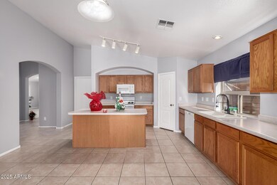 42631 W Venture Rd, Maricopa, AZ 85138 - photo 7