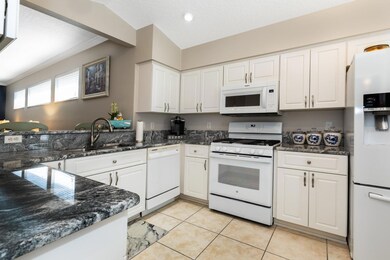 5422 Aurora Dr, Leesburg, FL 34748 - photo 5