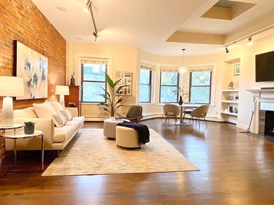 1083 Beacon St unit 4, Brookline, MA 02446 - photo 5