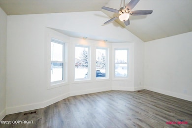 04-10285 Arborvitae Drive-4