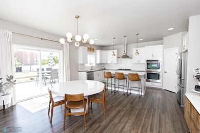 Kitchen/Dining