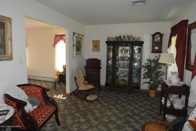 816 American General Dr, Easton, PA 18040 - photo 3