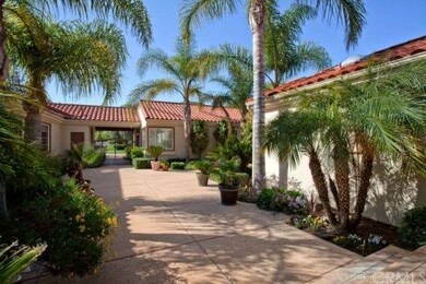 Inviting and tranquail courtyard entry
